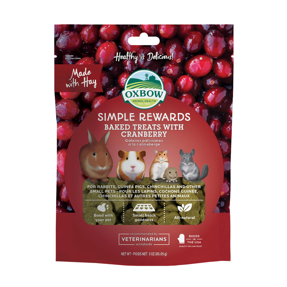 Oxbow Simple Rewards frente al empaque, snack sabroso para conejos y cobayas.