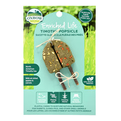 Oxbow Timothy Popsicle masticable para conejos, ideal para mordisqueo diario.