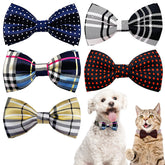 PET SHOW corbatitas con patrón a cuadros rojo, ideal para paseos diarios.