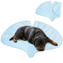 PetAmi colchoneta enfriante con forma de hoja ginkgo para mantener a la mascota fresca.