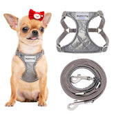 Puppytie arnés sin tirones en primer plano, ligero y cómodo para paseos diarios.