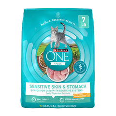 Purina ONE Estómago sensible con pavo real como primer ingrediente para músculos fuertes.