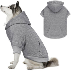 QDYU sudadera gris para perros, vista frontal; ideal para paseos diarios en frío.