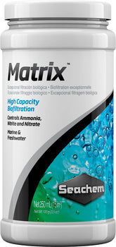 Seachem Matrix Bio Media presenta una superficie extrema para filtración biológica eficiente.