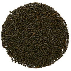 Caballo comiendo Lung EQ Pellets, apoyo para la respiración diaria.