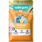 Solid Gold alimento seco para gatos interiores, empaque visible, fácil de almacenar para hogares con gatos.