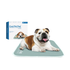 The Green Pet Shop Cool Pet Pad mediana Sage Grey, superficie fresca para paseos y descanso.