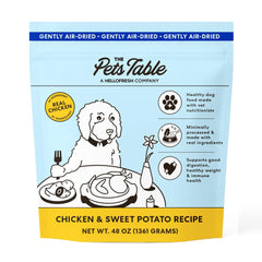 The Pets Table presenta alimento para perros deshidratado al aire con pollo y batata.