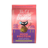 Tiki Cat Born Carnivore alimento seco para gatos con pollo y mariscos, ideal para sabor y nutrición.