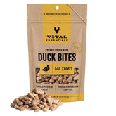 Vital Essentials pato seco liofilizado - frente del envase, snack proteico para perros.