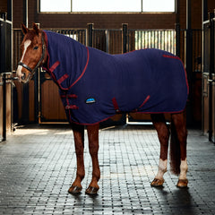 WeatherBeeta textura fleece anti-pill, detalle de suavidad duradera.