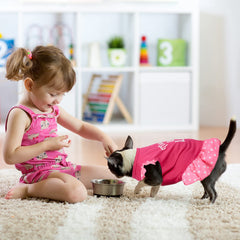 Weewooday vestido para perro, espalda con detalle rosa y acabado suave.