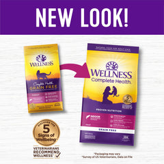 Wellness Complete Health croquetas con textura crujiente para gatos de interior.