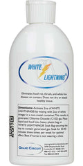 White Lightning Hoof Liquid 8 onzas, frasco claro, ayuda potencial en higiene de cascos y cuidado de herraduras.