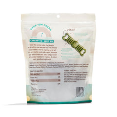 Whole Paws masticables dentales sin grano para perros pequeños con sabor a perejil fresco.