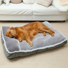 Cama WINDRACING para perros grandes con almohada integrada para mayor comodidad nocturna.