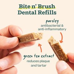 Juguete dental para perro WOOF Bite n' Brush facilita cepillado.