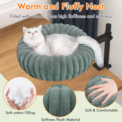 Cama XiaZ para gato montada debajo del escritorio para ahorro de espacio.