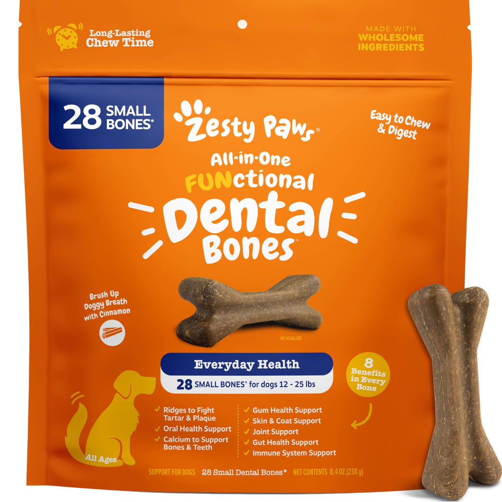 Zesty Paws Dental Bones con canela en empaque para aliento más fresco.