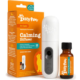 Difusor Zesty Paws para gatos en sala emitiendo feromonas calmantes.
