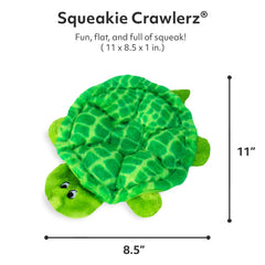 ZippyPaws Squeakie Crawler con siete sonajeros para enriquecer el juego.