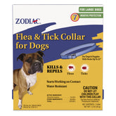 Collar Zodiac en perro grande; protección contra pulgas y garrapatas al instante.