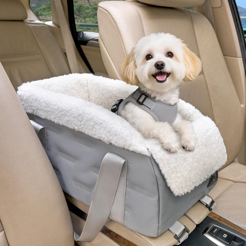 Asiento central para perros pequeños de A 4 Pet, seguro y cómodo en el coche.