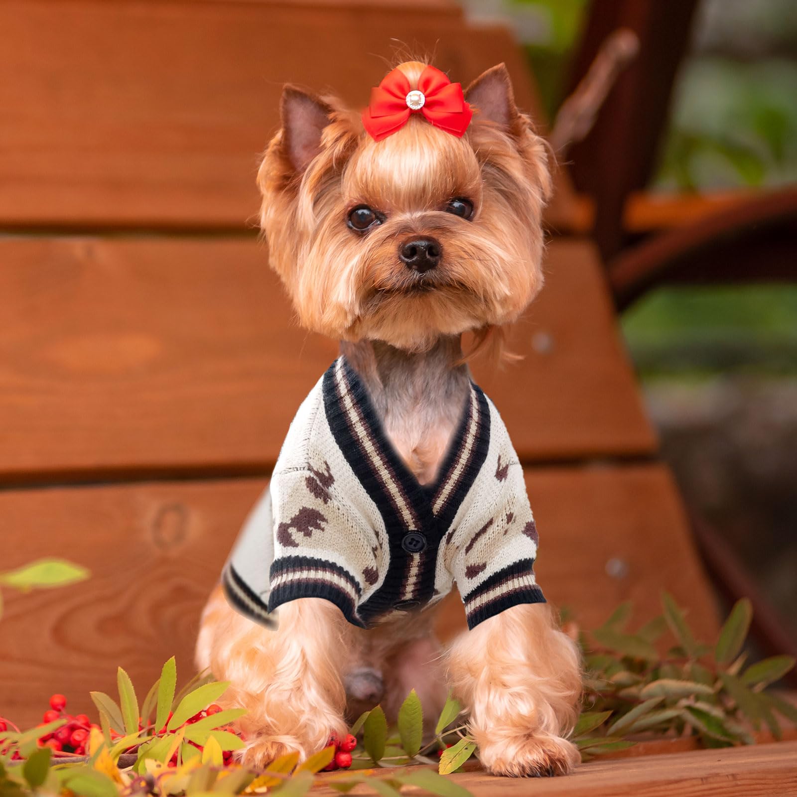 ABRRLO sudadera beige para perrito, ajuste cómodo en talla L.