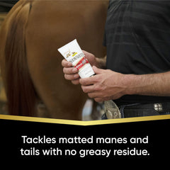 Crines y colas de caballo desenredadas con brillo suave gracias a Absorbine ShowSheen.