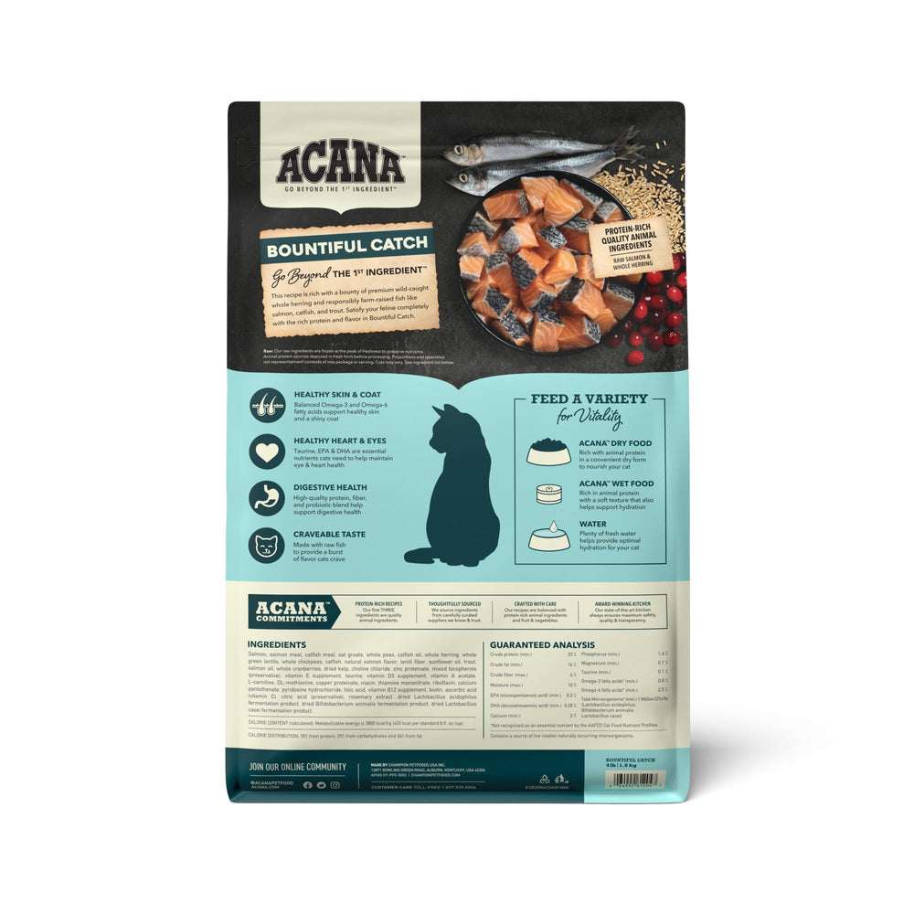 ACANA Bountiful Catch con arenque entero: textura atractiva para la comida.