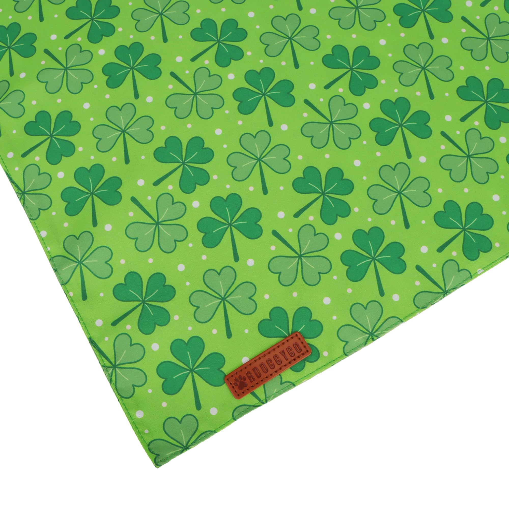ADOGGYGO Bandana Paquete Dos, ideal para cambios entre estilos.