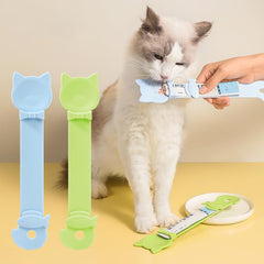 AionneWie dispensador preciso para tratamientos de gato, evita derrames.