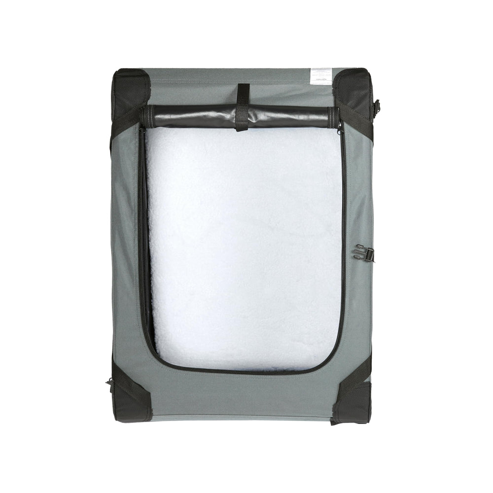 Amazon Basics alfombrilla de felpa incluida para descanso cómodo.