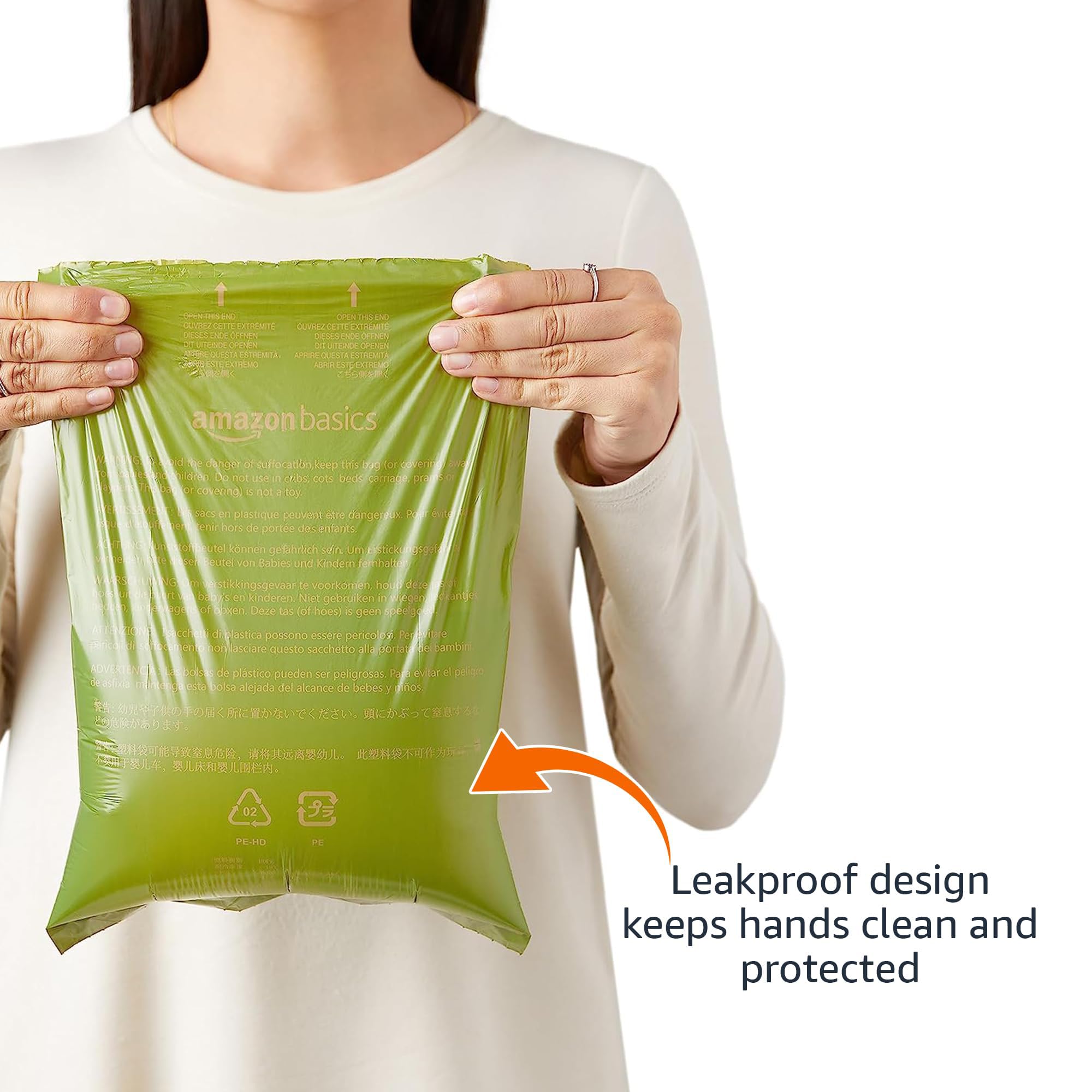 Bolsas Amazon Basics tamaño 13x9 para cubrir mejor la caca durante la caminata.