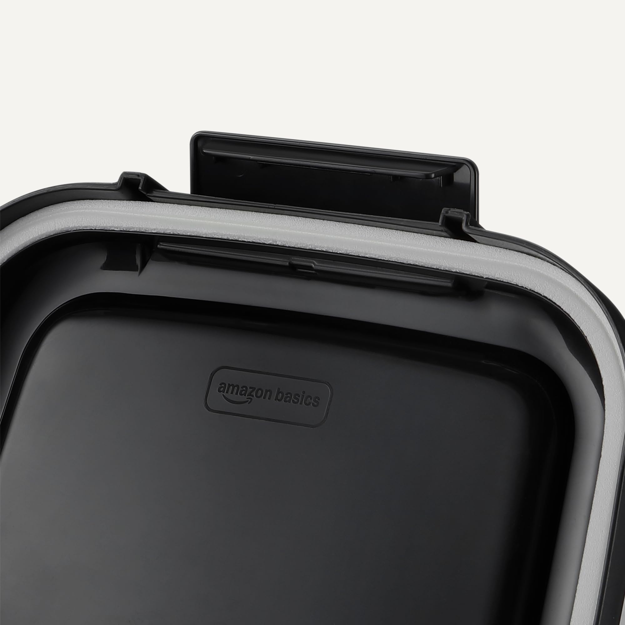 Amazon Basics Contenedor móvil con cuatro ruedas, facilita mover la comida entre espacios