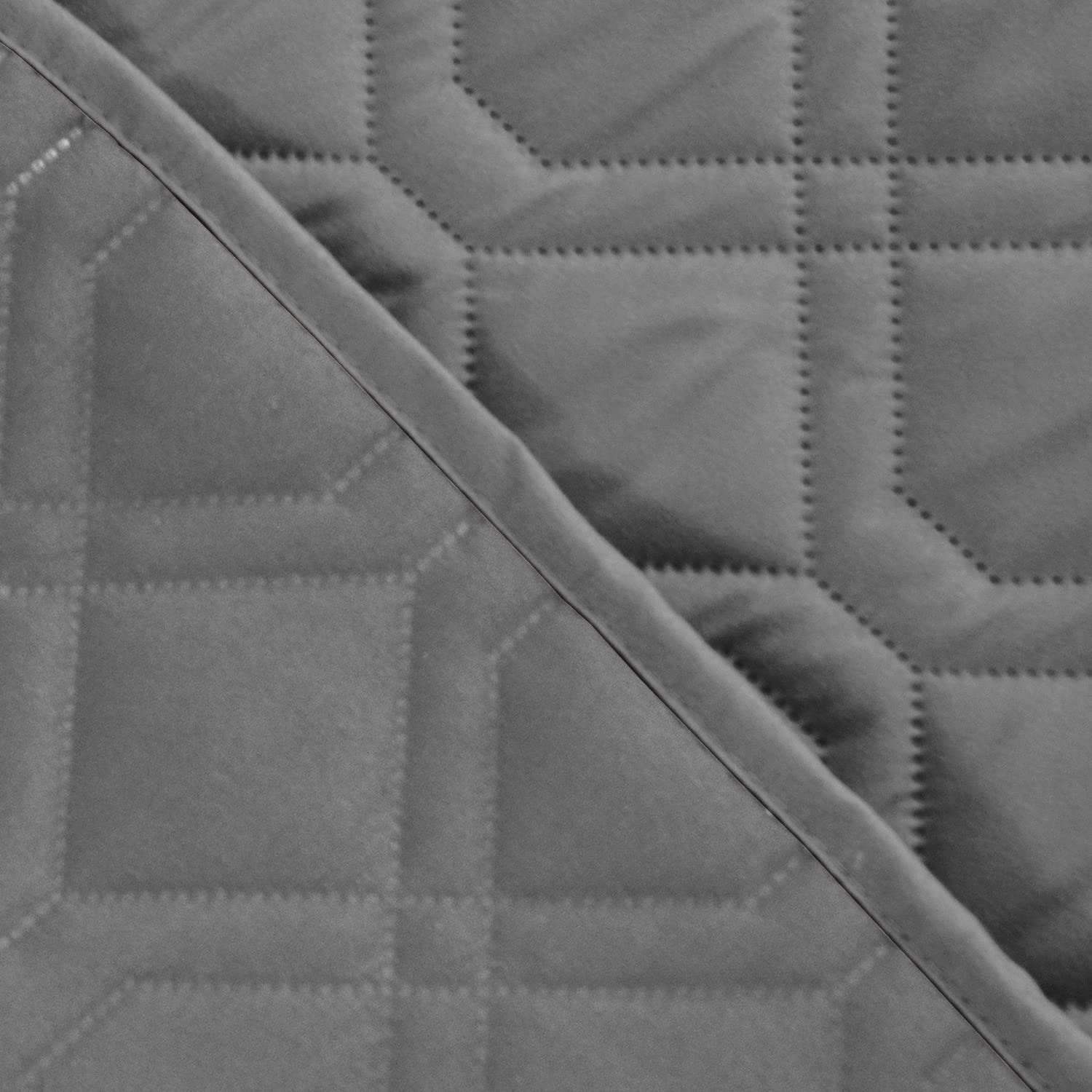 Ameritex protège mobilier et apporte du confort animal.