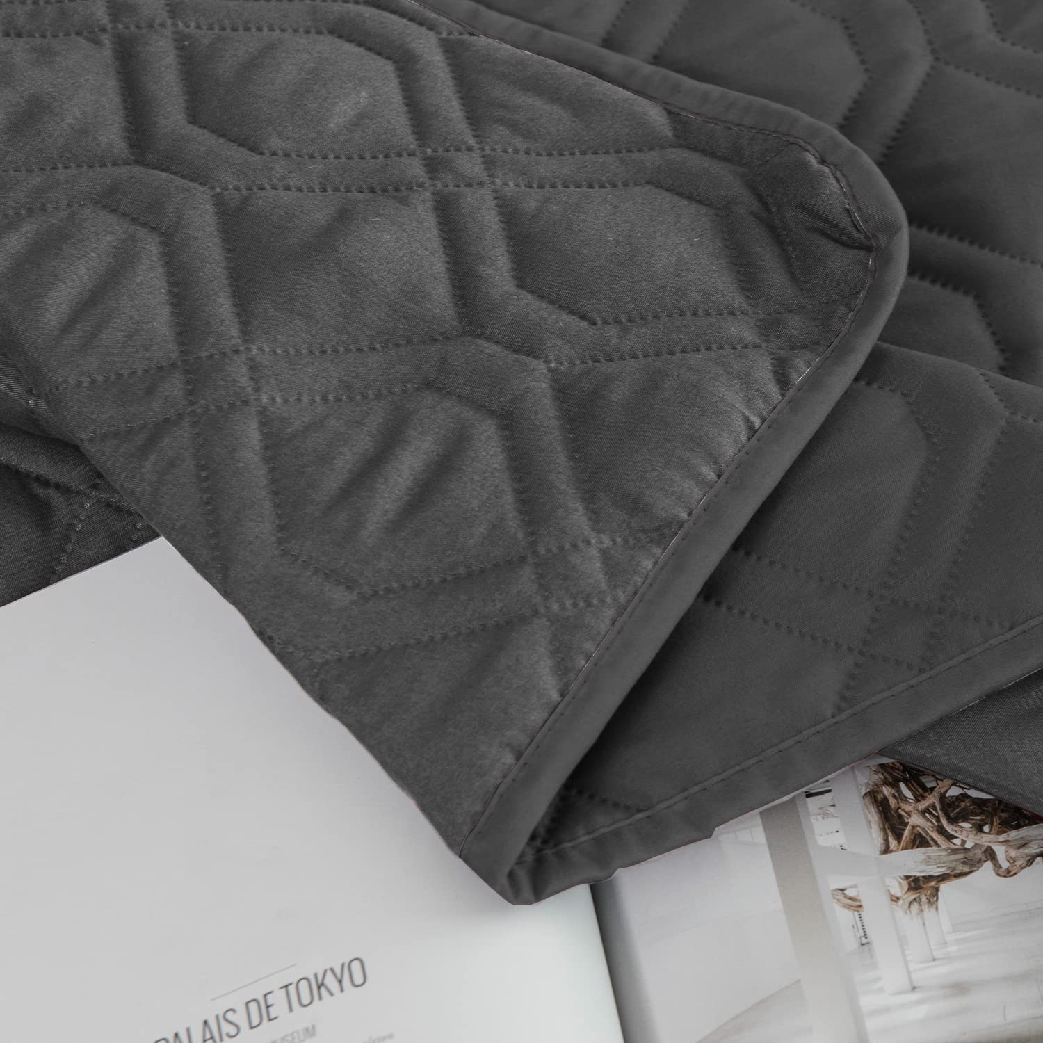 Ameritex funda impermeable para cama, ideal para noches limpias y tranquilas.