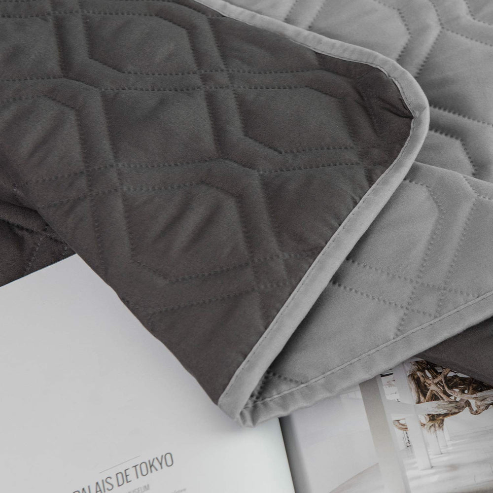 Ameritex protector para muebles lavable en máquina, fácil de limpiar.