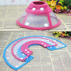 Detalle del cono de recuperación Andiker de PVC transparente y acolchado interior.