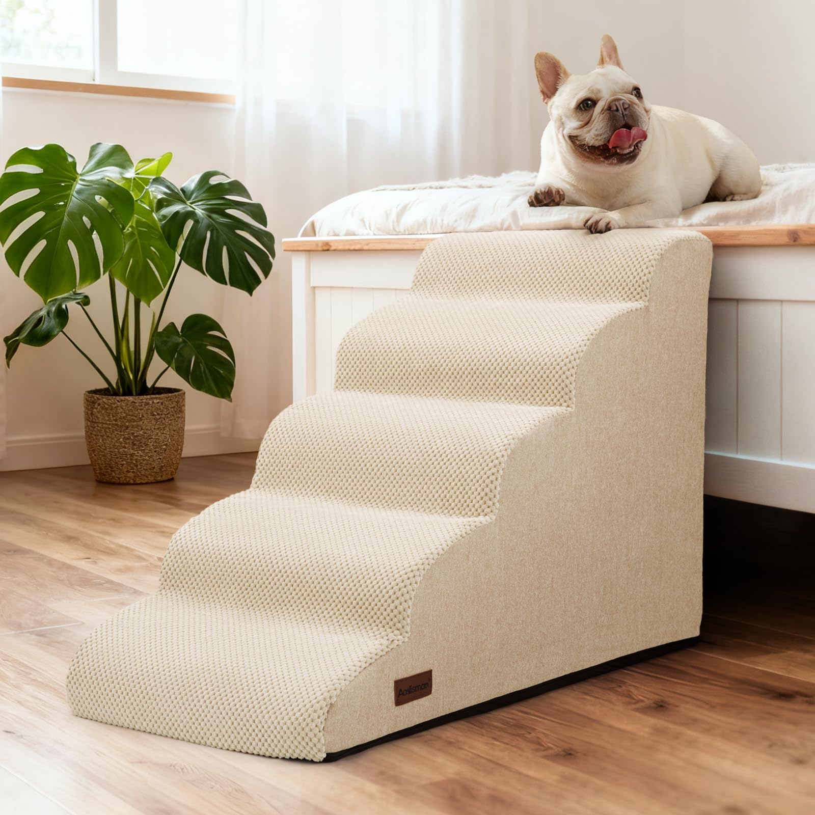 Aodisman escalera en proceso de subida, cómodo y seguro para la mascota.