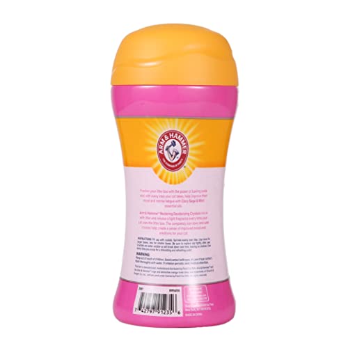 Bicarbonato de Arm & Hammer neutraliza olores en la superficie de la arena para gatos.