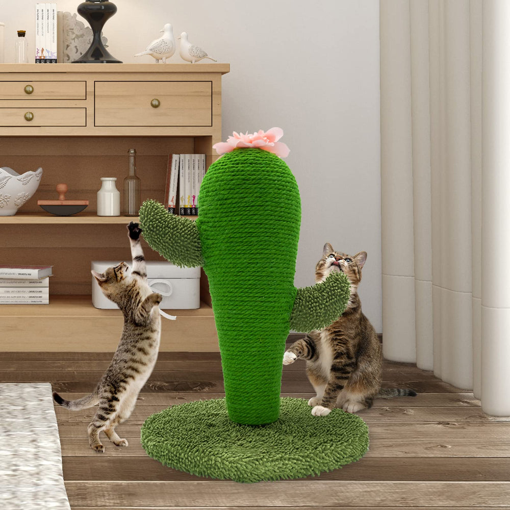 AUSCAT materiales premium: sisal y felpa para rascado entretenido.