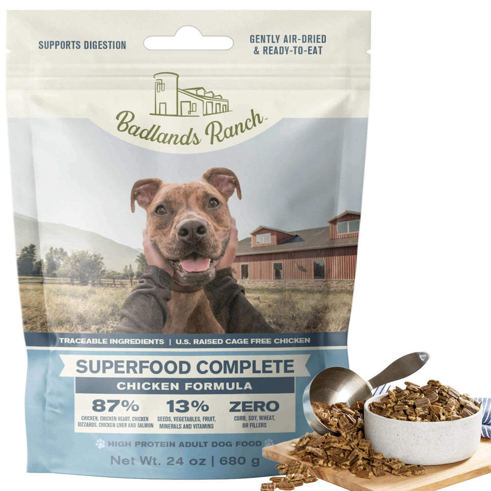 Badlands Ranch bolsa de alimento para perros con pollo deshidratado al aire, nutrición completa.