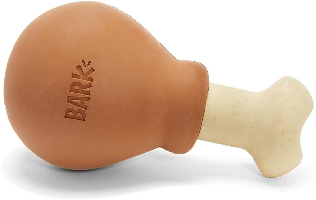 Barkbox Turkey Day Drumstick muestra durabilidad de goma natural para masticadores exigentes