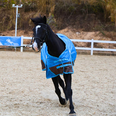 BARN & STABLE manta impermeable y transpirable para clima templado.
