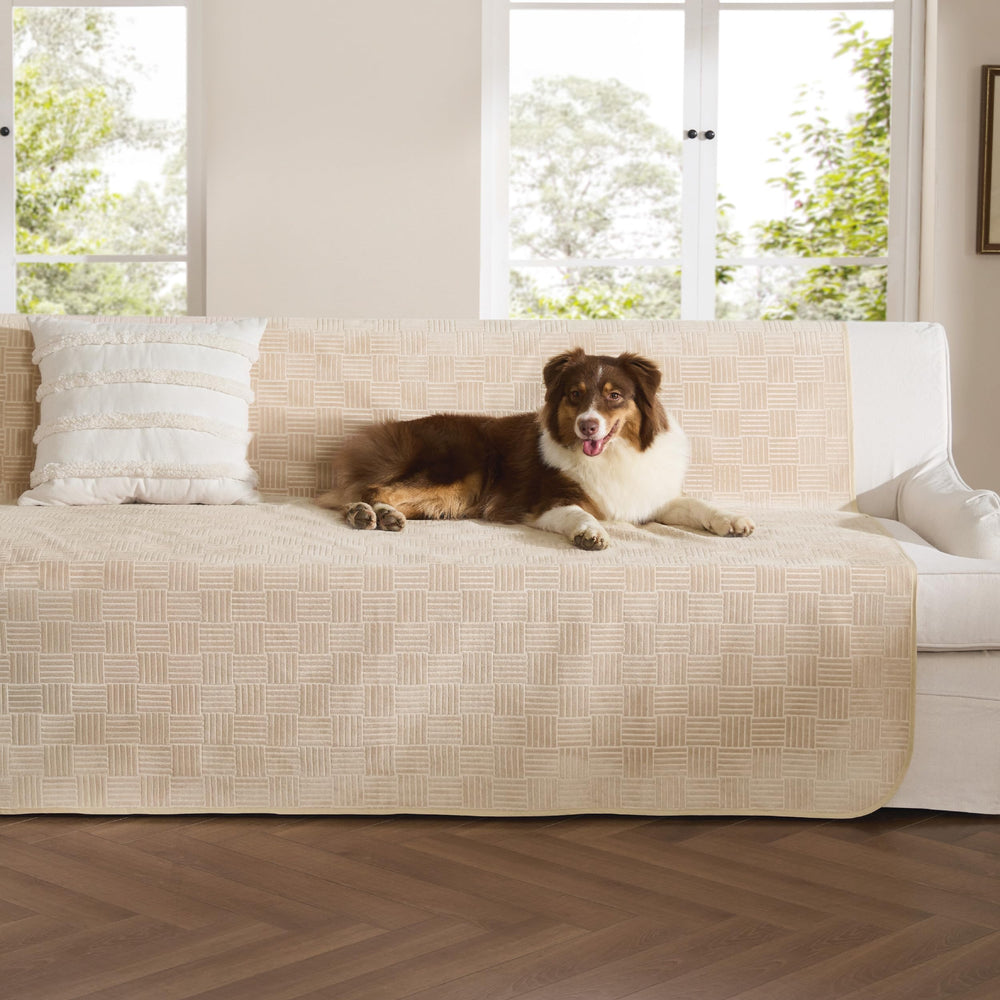 Bedsure cubre-impermeable-sofa-perros: protector ideal para mantener el sofá limpio ante mascotas.