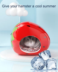 Besimple Hamster Hideout con diseño de biberón: refugio práctico y decorativo.