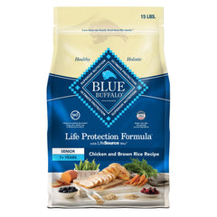Blue Buffalo Life Protection Senior: bolsa de 15 lb muestra alimento seco para perros mayores.
