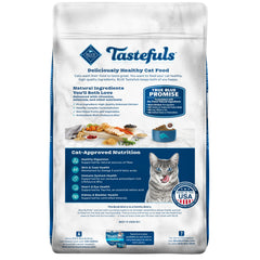 Blue Buffalo Tastefuls con pollo real como primer ingrediente para gatos.