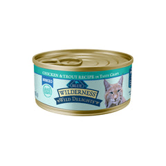 Blue Buffalo Wilderness Delights, lata con salsa, con carne real para energía diaria.